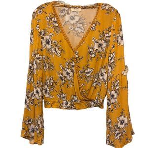FreeBird 100% rayon long flare sleeves floral crop  crochet detail top size M